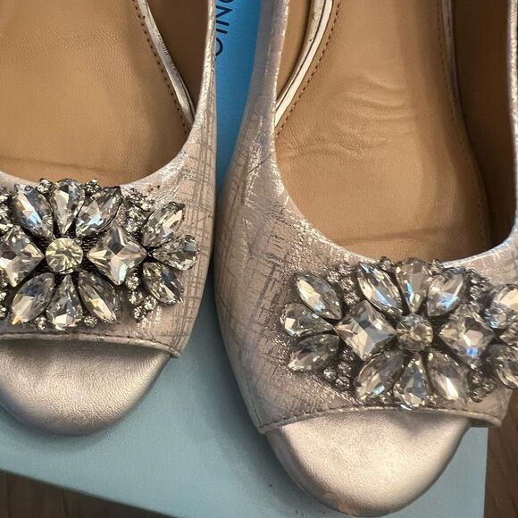 ANTONIO MELANI Estah Silver wedge Heels with Crystal Accents. Size 9 M. - Picture 8 of 12